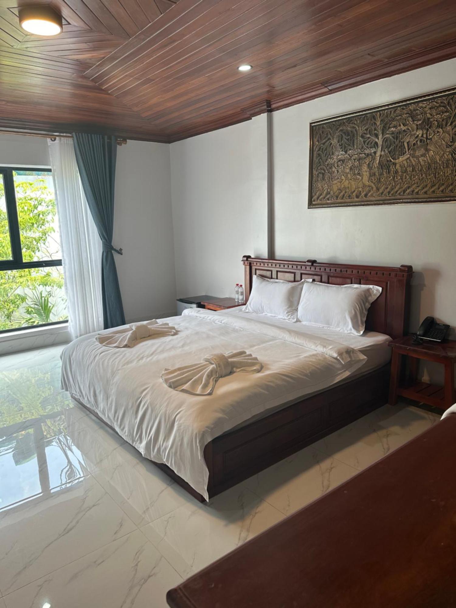 Nico'S Hotel And Skybar Siem Reap Extérieur photo