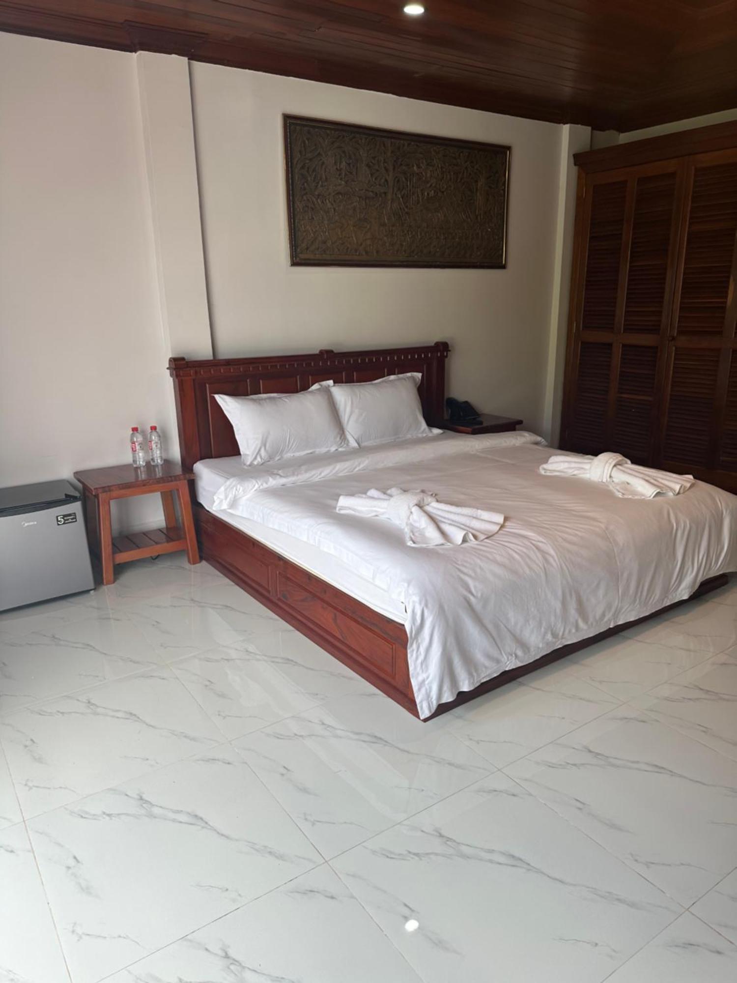 Nico'S Hotel And Skybar Siem Reap Extérieur photo