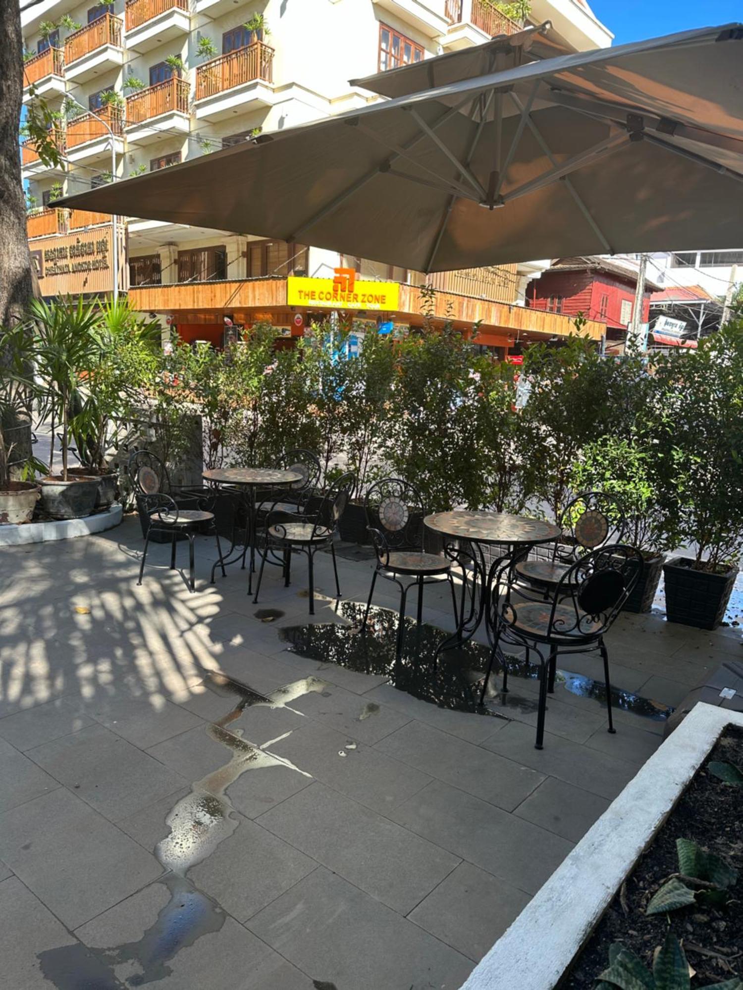 Nico'S Hotel And Skybar Siem Reap Extérieur photo