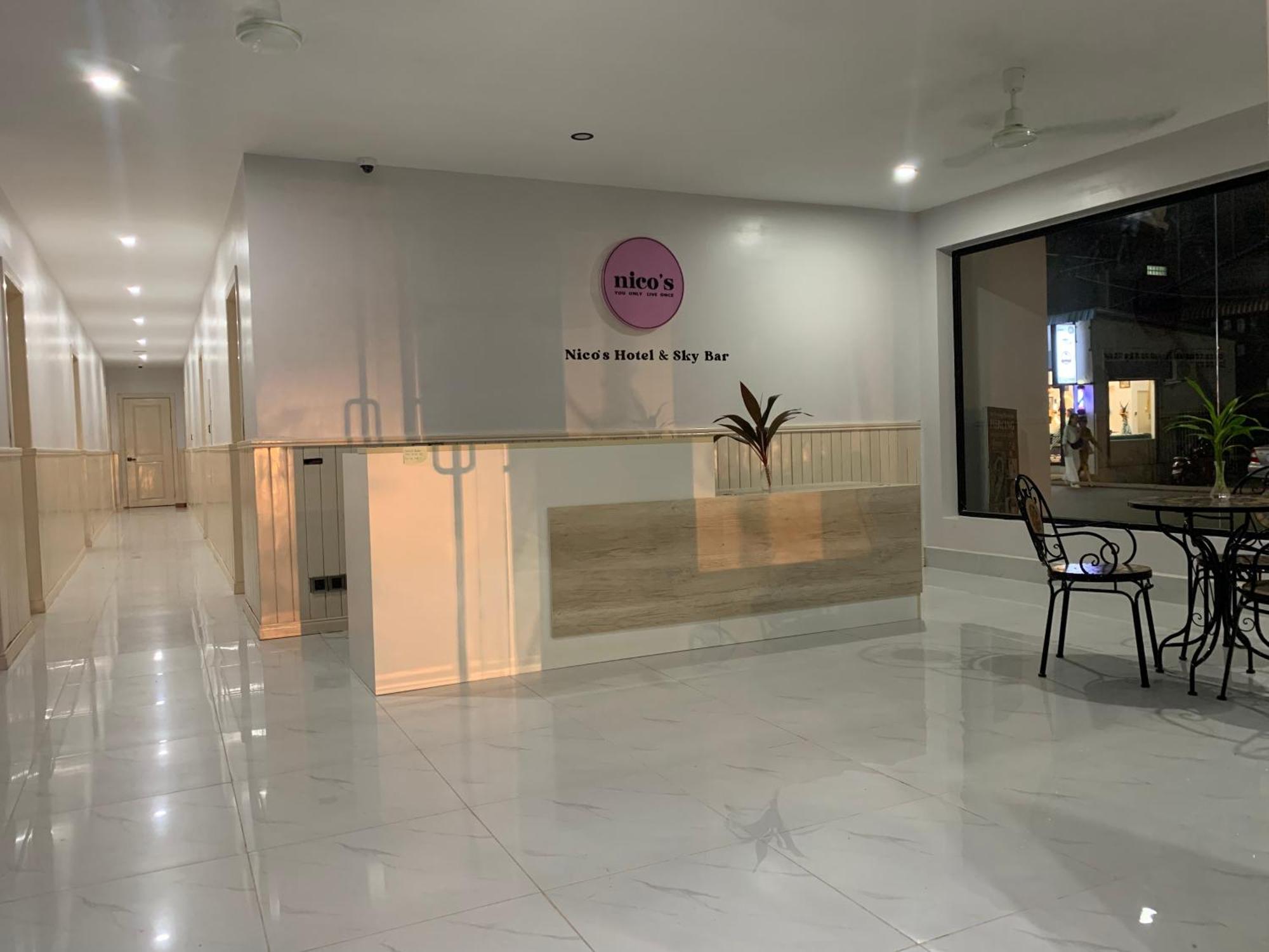 Nico'S Hotel And Skybar Siem Reap Extérieur photo